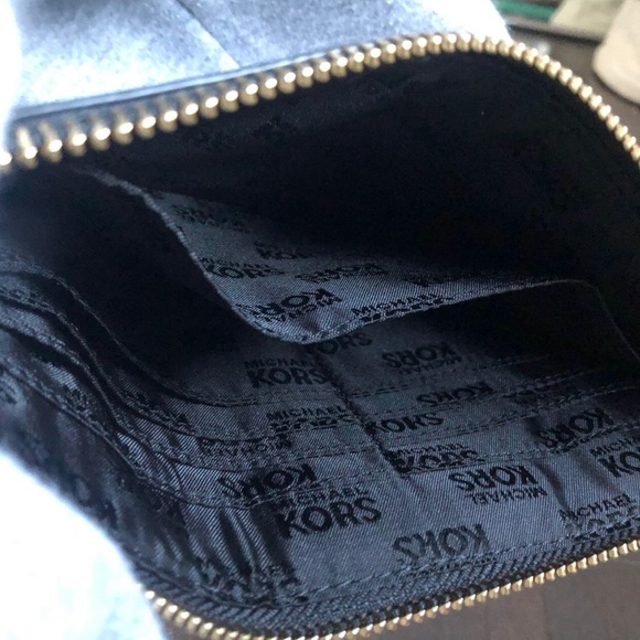 michael kors black leather clutch - Picture 3 of 4